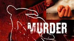पुलिस स्टेशन में दो गुटों के बीच जमकर मारपीट…  वीडियो वायरल