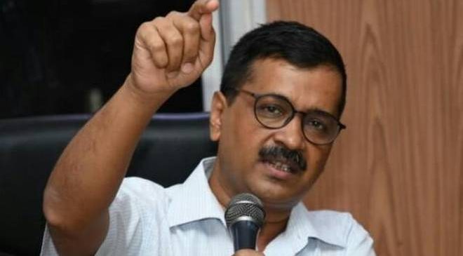 फीस नहीं देने पर स्‍कूल ने 50 बच्चियों को 5 घंटे तक बनाया बंधक, CM केजरीवाल ने मांगी रिपोर्ट