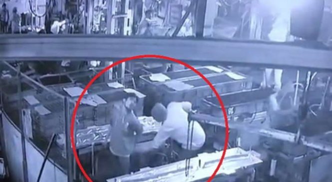 प्राइवेट पार्ट में हवा भरने से मजदूर की हुई मौत, कैमरे में कैद हुई वारदात