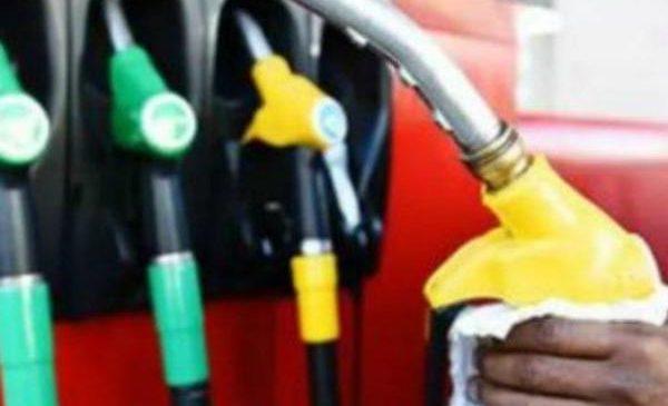 पेट्रोल और डीजल के दाम में राहत नहीं, जानिए आज क्‍या है कीमत?