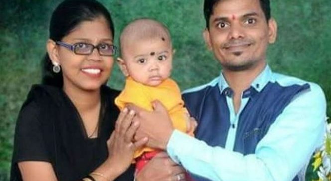 सड़क के गड्ढों ने फिर एक बार ली मां और उसके 11 महीने के बेटे की जान