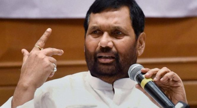 हिंदीभाषियों पर हमलों में अब सियासी निशानेबाजी